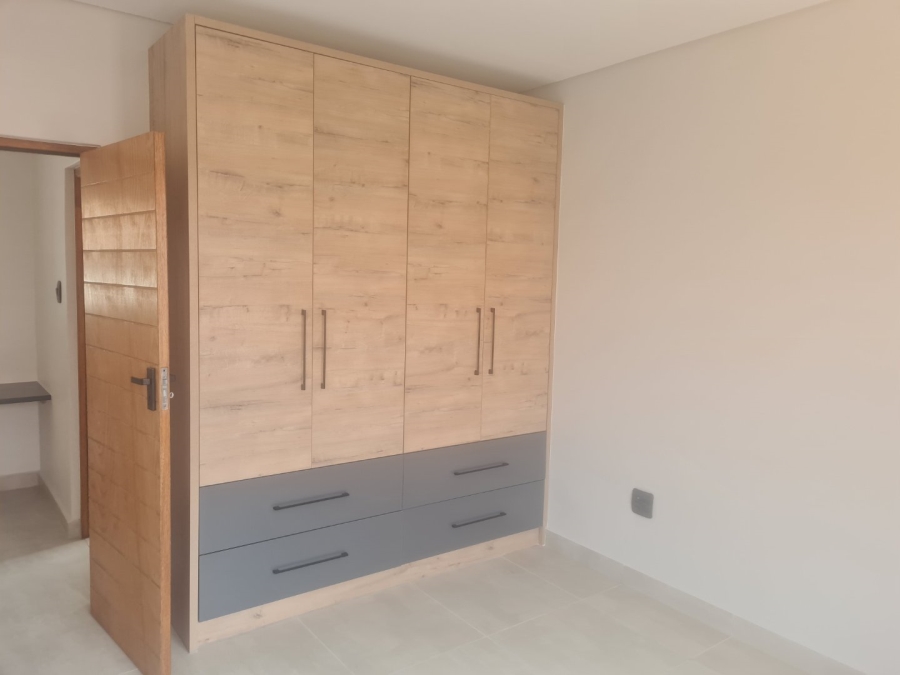 3 Bedroom Property for Sale in Somerton Estate Free State